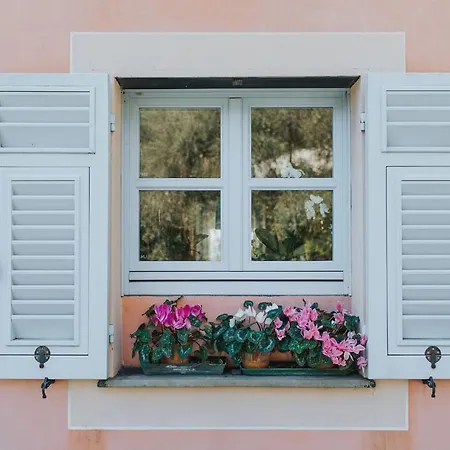 Casa Aquarela Cogorno